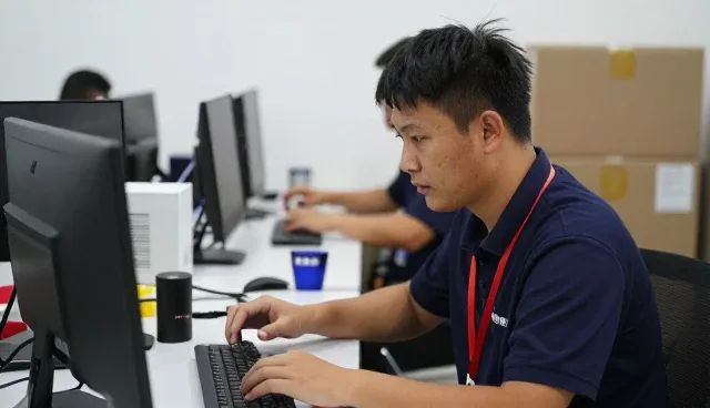 线上店铺运营帮助客户实现以务实的作风目标